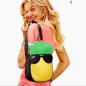 NWT PINK pineapple lunch box bag with shoulder strap.